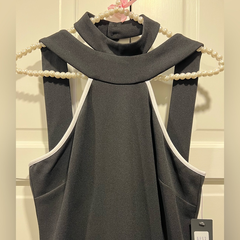 NWT bebe Halter Color Block Dress - Picture 3 of 9